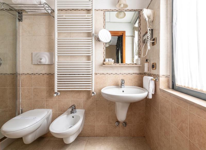 King Room with Balcony image 4