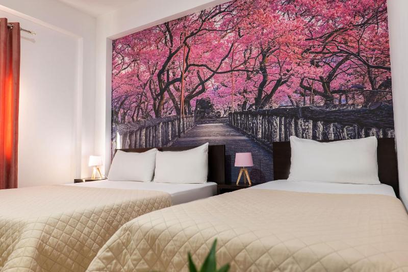 Standard Triple Room image 4