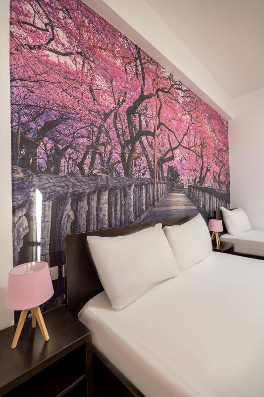 Standard Triple Room image 3