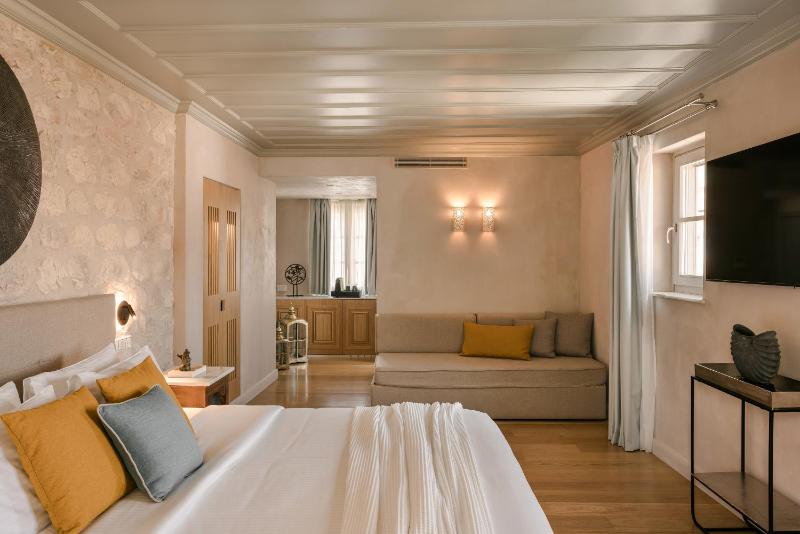 Junior Suite image 1