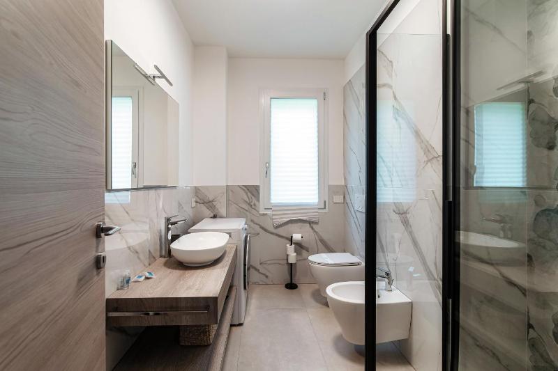Lario Suite Apartments by Quokka 360 - With Parking Close To Como City - image 45