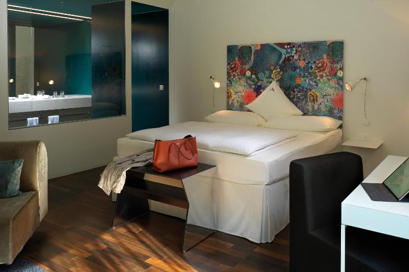 Junior Suite image 1