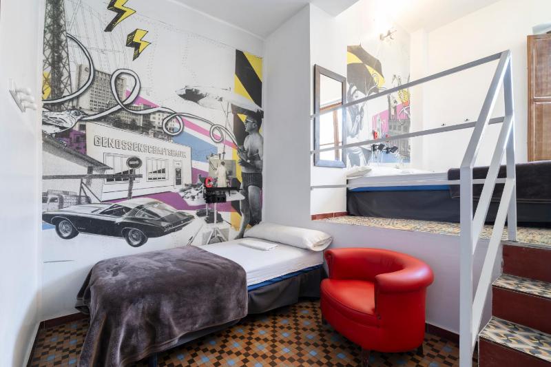 Home Youth Hostel by Feetup Hostels - image 8