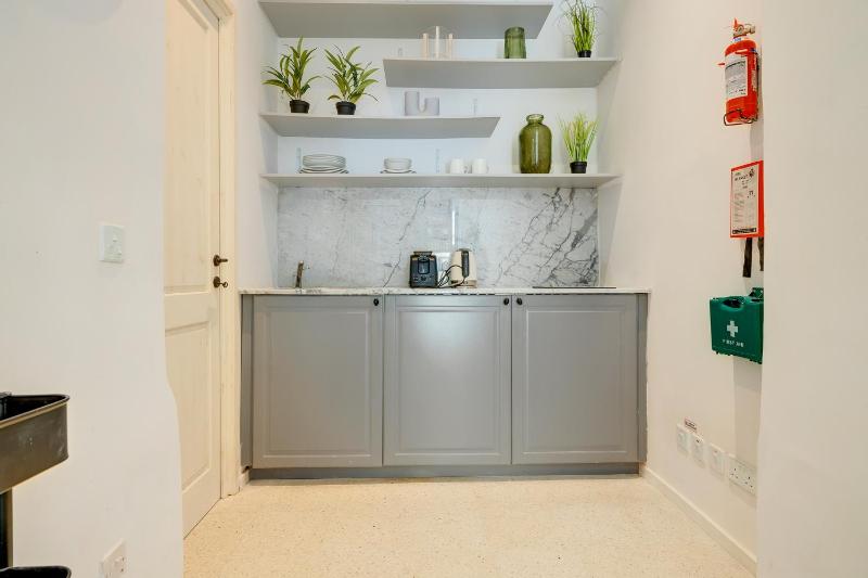 Cosy 1 Bedroom in the Heart of Valletta - image 5