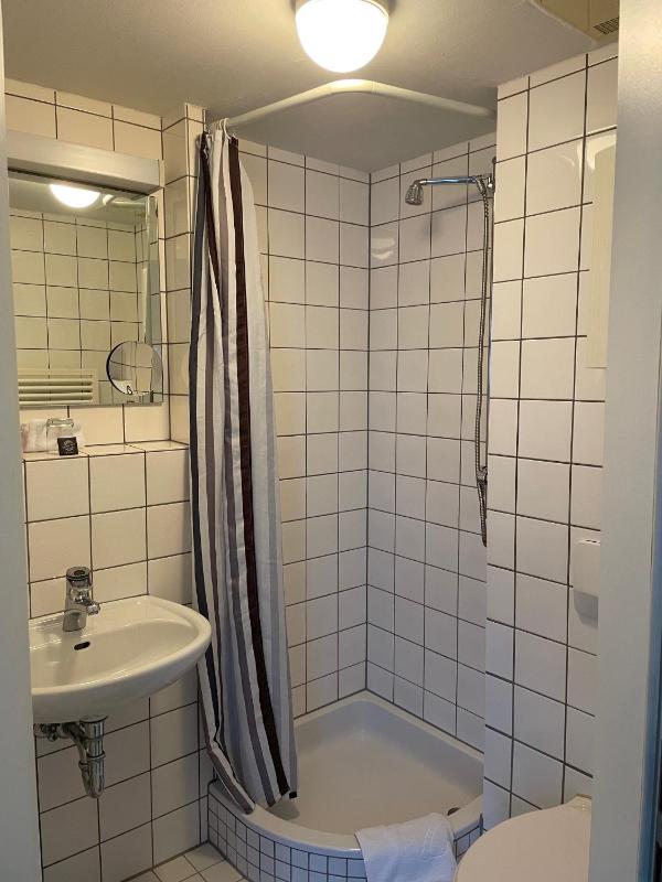 Standard Single Room image 1
