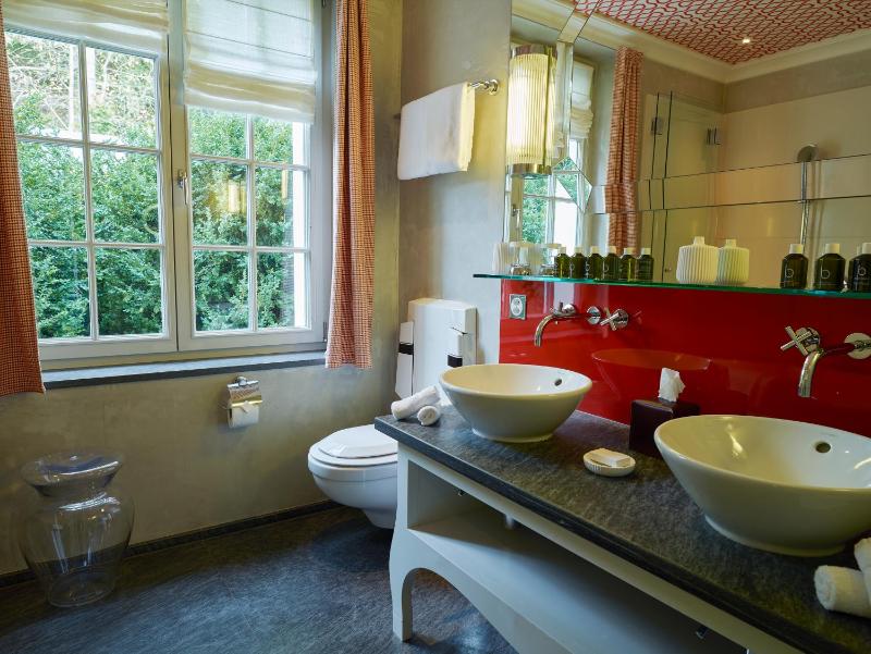 Double Room with Forest View image 3