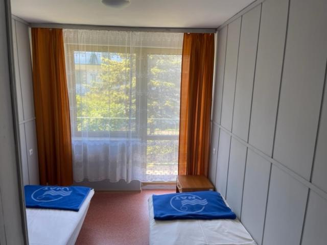 Economy Quadruple Room image 1