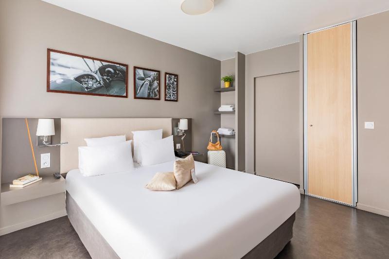 One Bedroom Apartment image 1