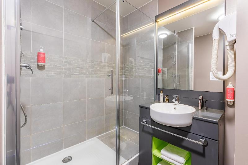 One Bedroom Apartment image 2