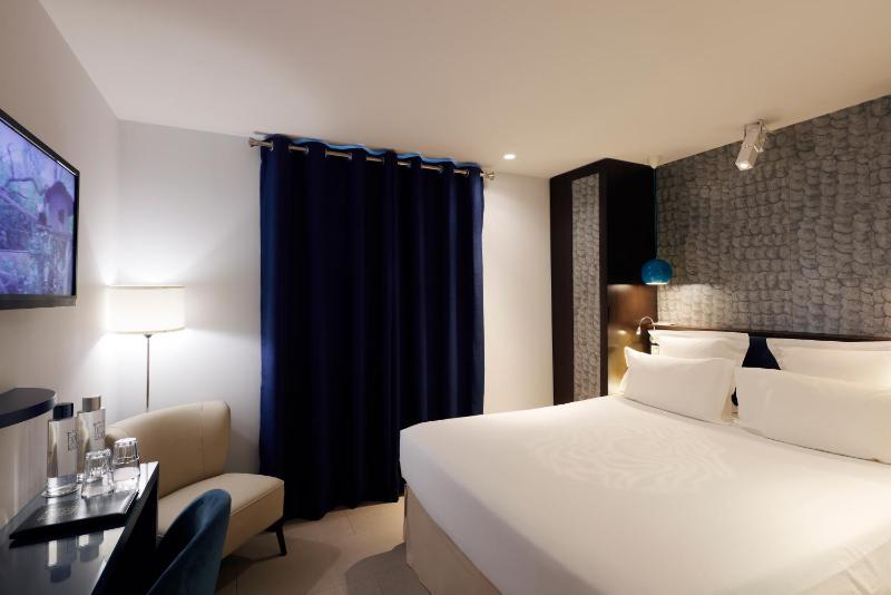 Two Connecting Double Rooms image 1