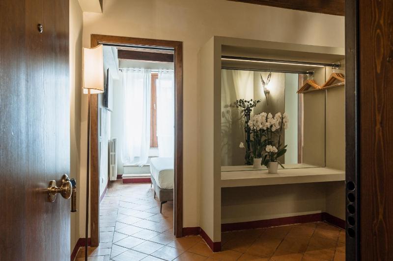 Osteria Luxury Apartments - image 3