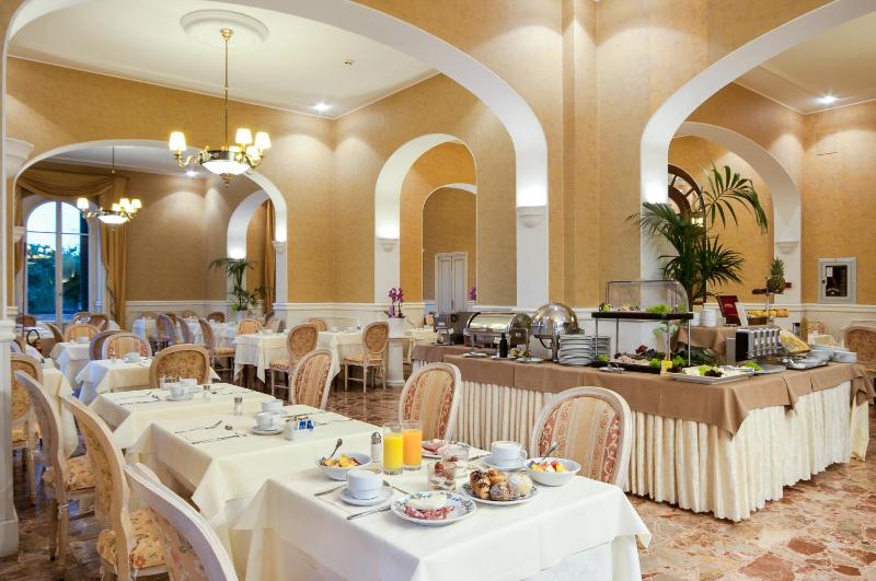 Grand Hotel Royal - image 39