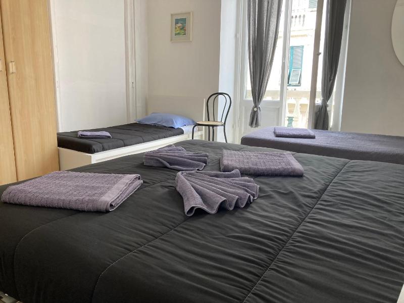Premium Quadruple Room image 4