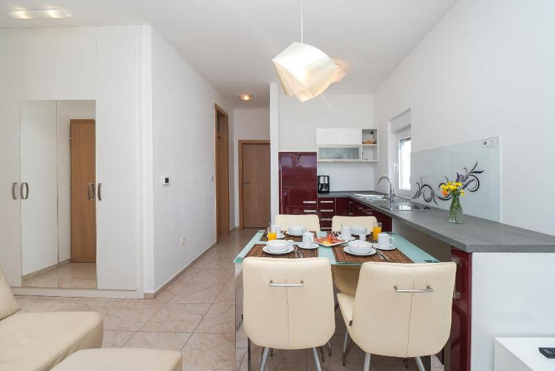 Apartment Terezija by the sea - image 11