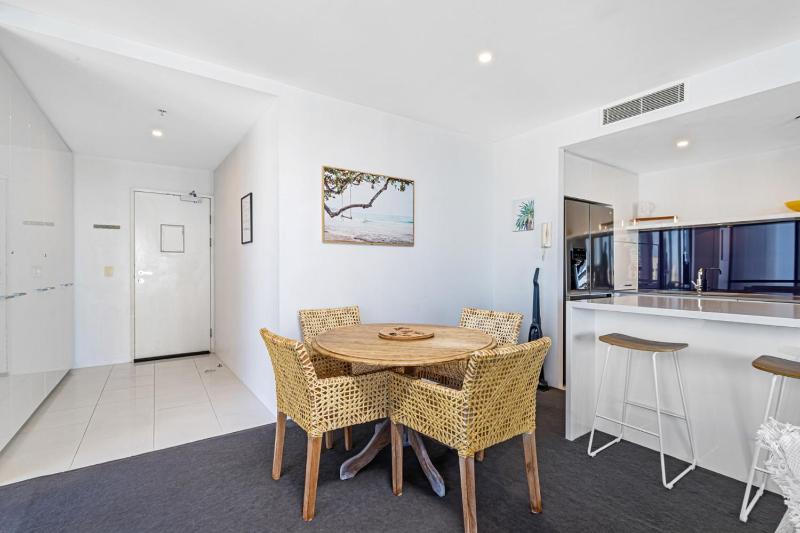 Coastal Skyline Suite - image 11