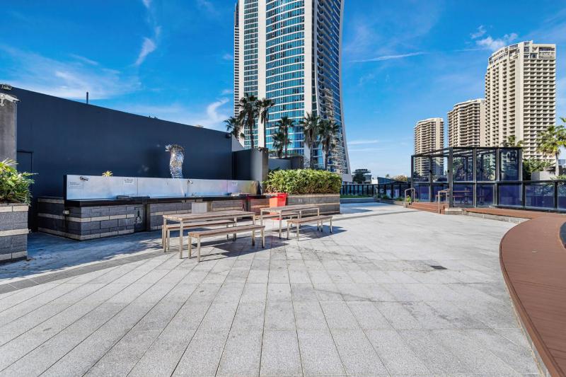Coastal Skyline Suite - image 14