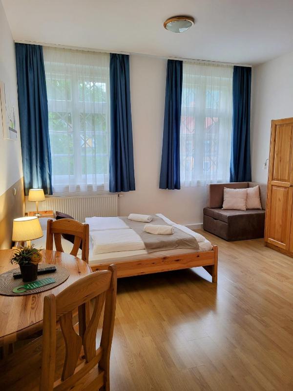 Double Room image 1