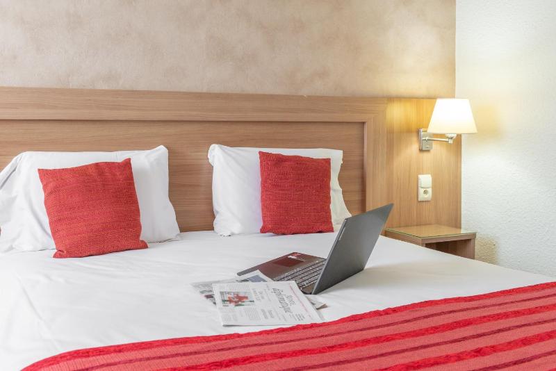 Double Room image 1