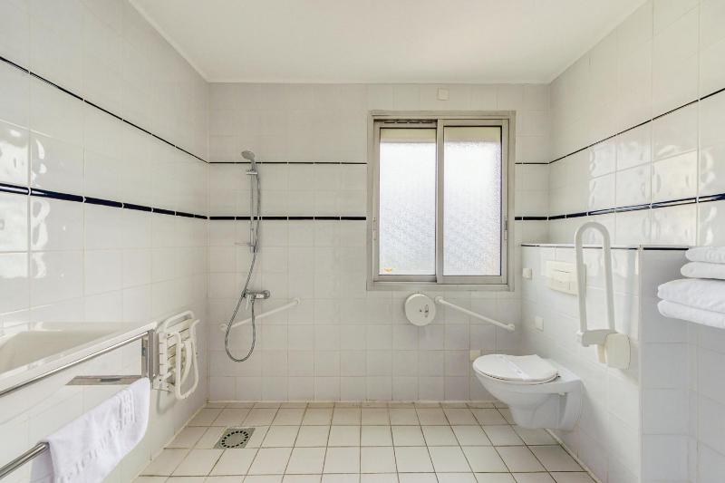 Double Room - Disability Access image 1