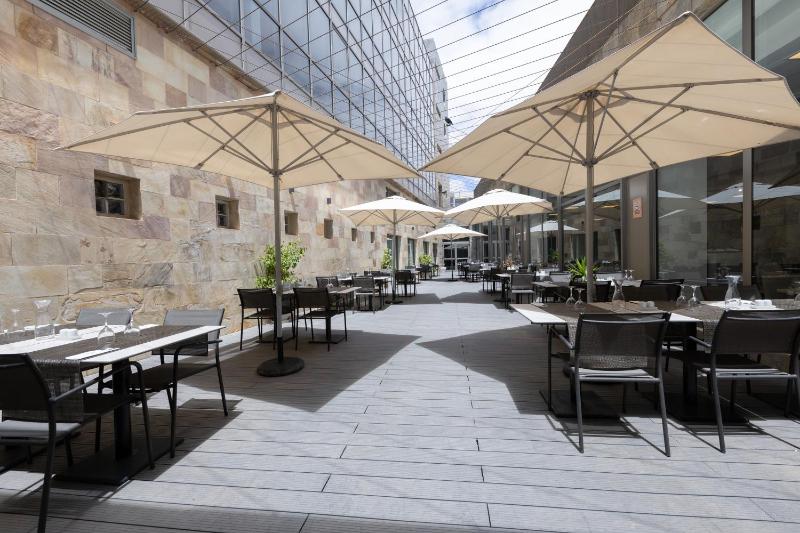 Two-Bedroom Villa image 4