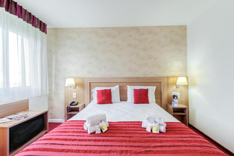 Superior Double Room image 4