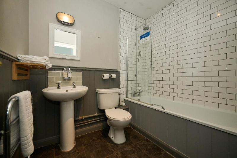 Triple Room image 2