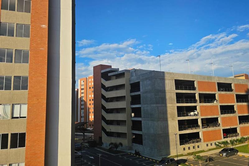 Acogedor apartamento en al sur de cali - image 23