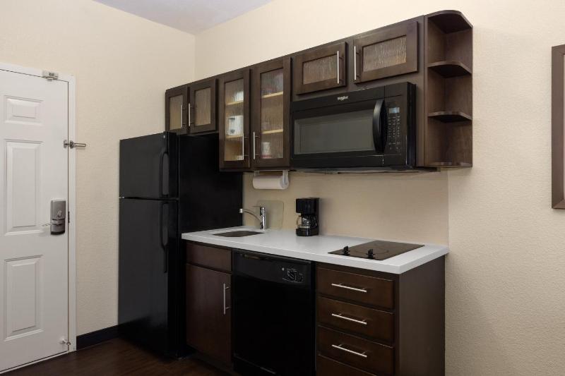 Studio Suite with Two Queen Beds image 2