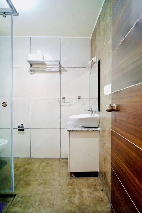 Elite Enclave - Spark - 2BHK Luxury Serviced Apartment - image 2