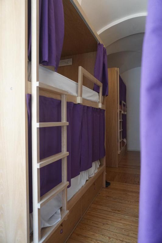 Bunk Bed in 8-Bed Mixed Dormitory Room image 4