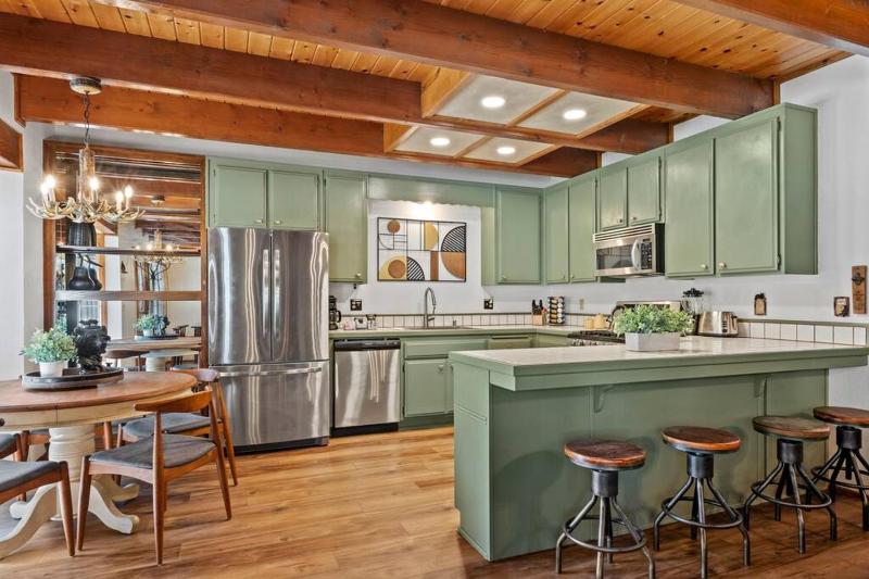 Big Bear Lake Sleep 16 - image 31