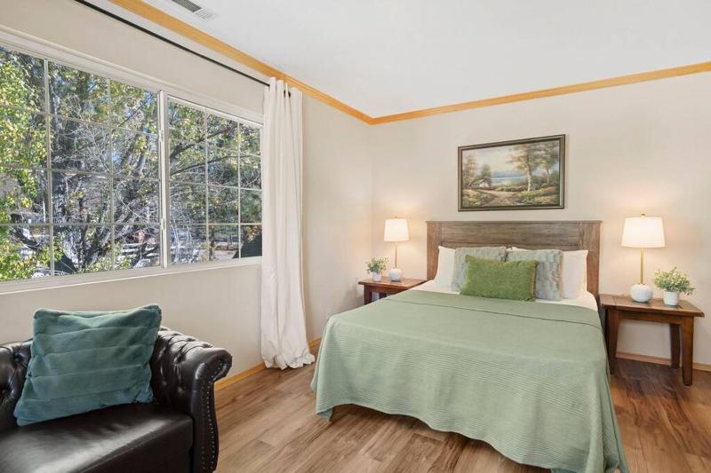 Big Bear Lake Sleep 16 - image 17