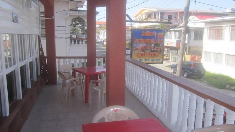 Julian Guest House - image 15