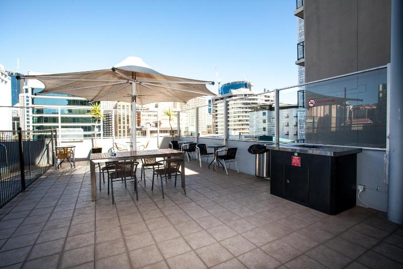 Ridge Apartment Hotel - image 9
