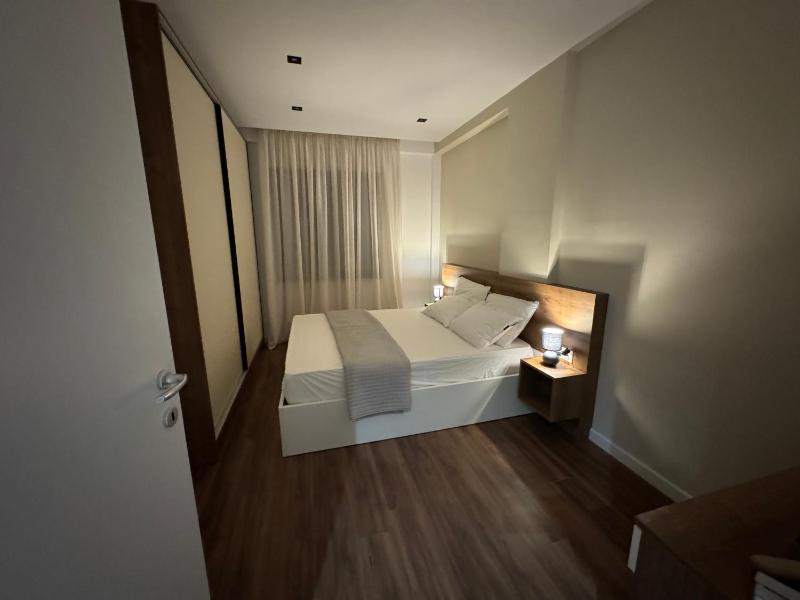 Luxury City Center with Balcony Apt21 - image 9