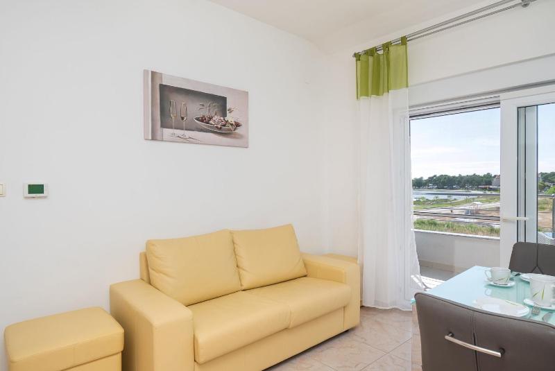 Apartment Terezija by the sea - image 32