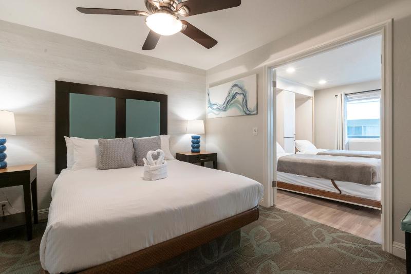 One-Bedroom Suite image 3