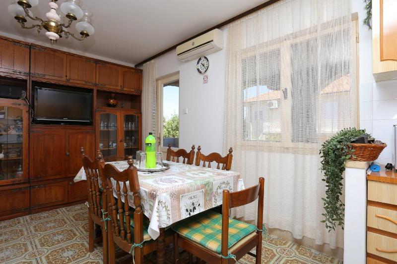 Apartments with parking space Supetar Brac - 21655 - image 9