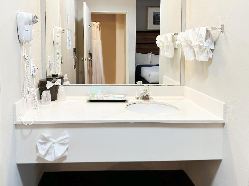 Junior Suite image 2