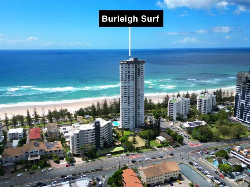 Burleigh Surf Apartments - image 2