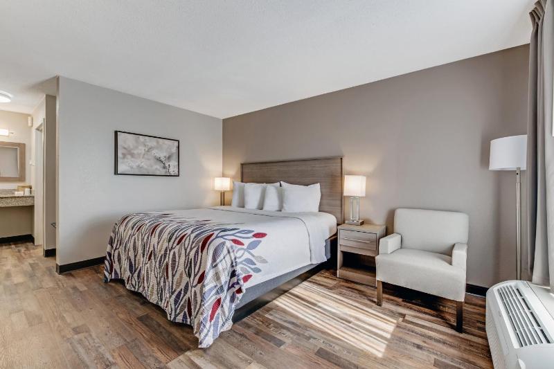 Suite King Room Non-Smoking image 1