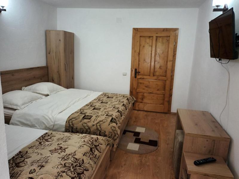 Standard Triple Room image 1