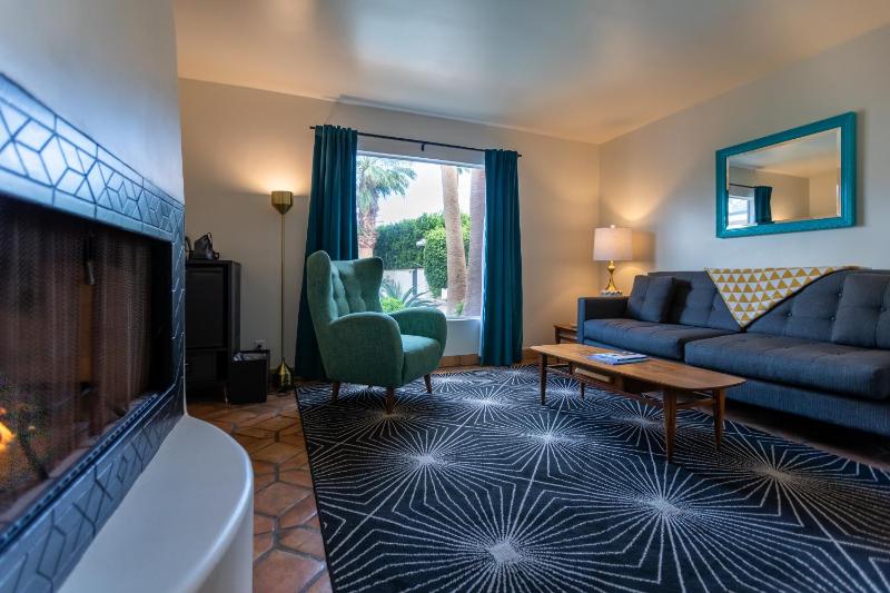 Villa Royale Inn - image 22