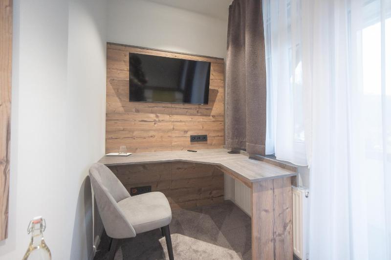 Single Room image 1
