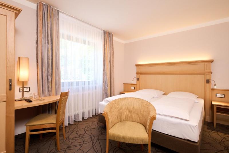 Standard Double Room image 1