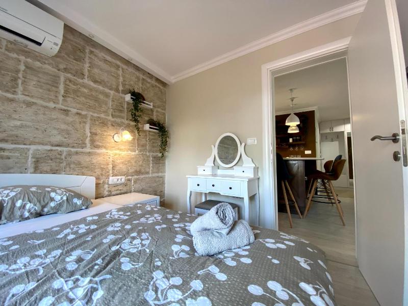 Superior Apartment image 2