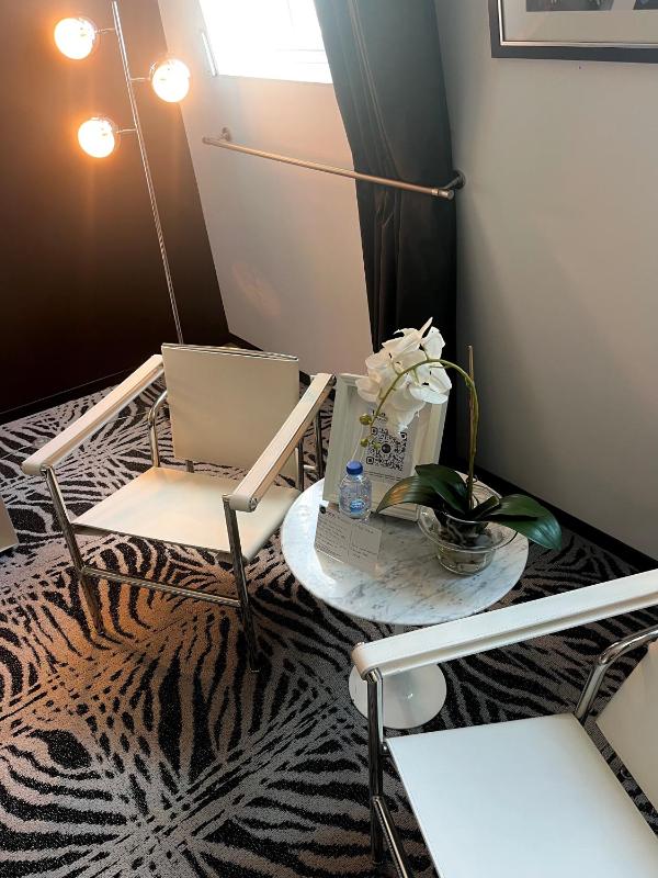 Superior Double Room image 3