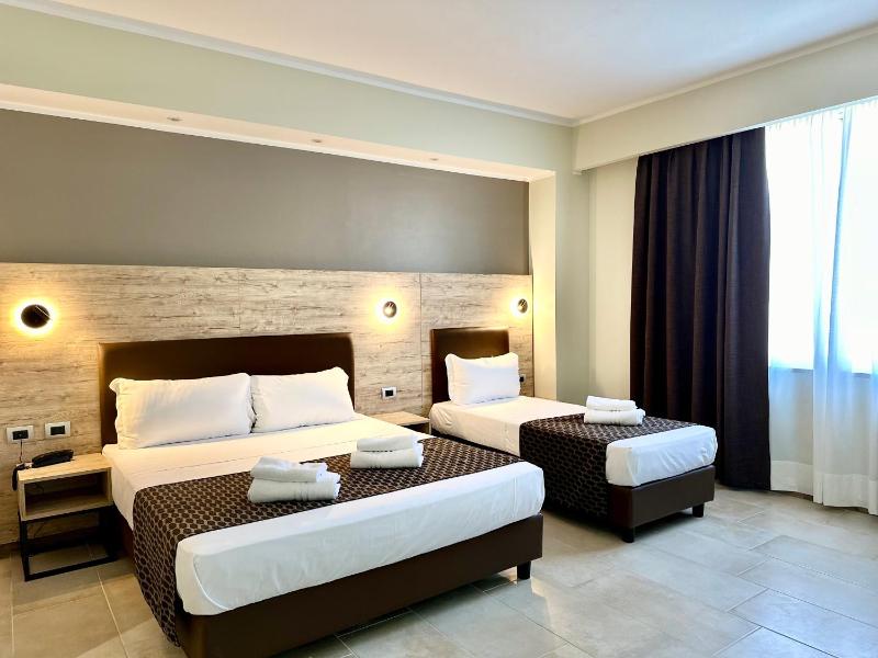 Comfort Triple Room image 2