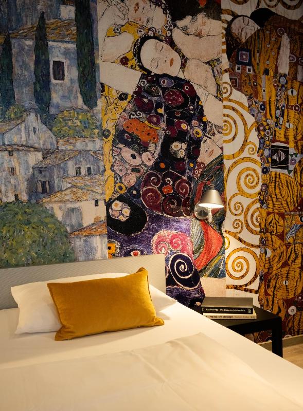 Single Room image 3