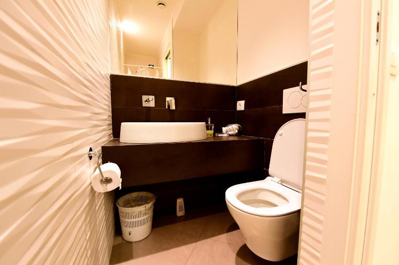Little Italy Hostel Ex Chiesa S Donato - image 28